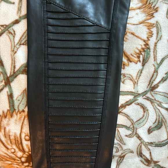 7 for all mankind faux black leather sz small pants EUC - Picture 5 of 14